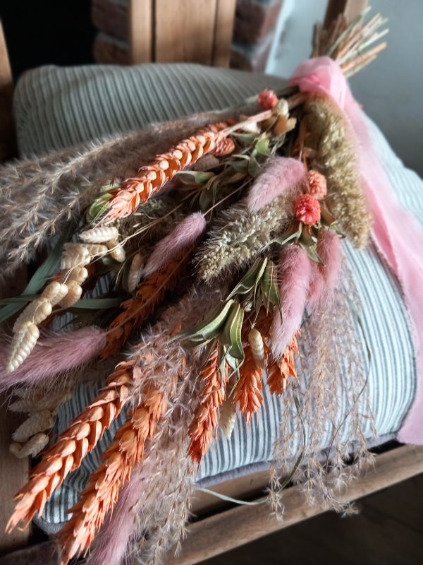 Dried Flower Posy Bouquet - Image 3