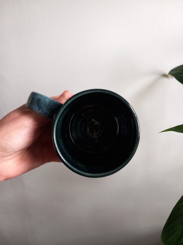 Irish blue ceramic mug - "Tuile agus Trá" - Image 4